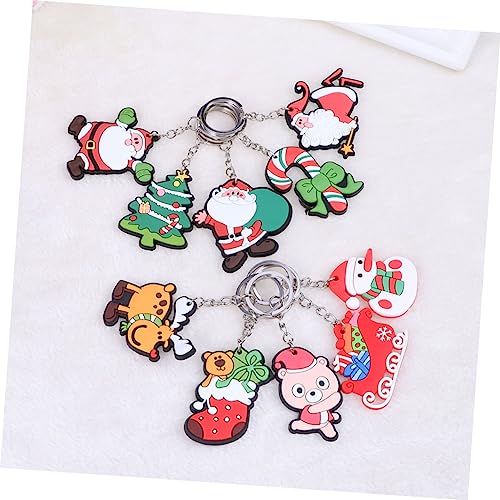 Yardwe 24 Stck. Teiliges Weihnachts Schlüsselanhänger Santa Claus PVC Soft Touch Bunte Cartoon Anhänger für Tasche Handy Partydeko Langlebig und Vielseitig Einsetzbar von Yardwe