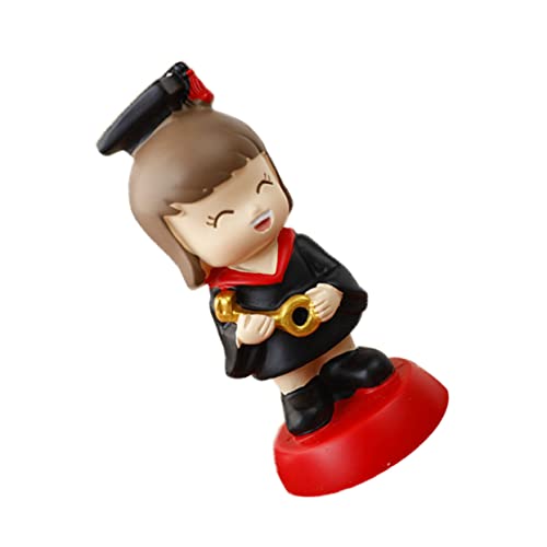 Yardwe Kuchen Dekoration Exquisite Harz Figur Für Abschlussfeiern Kreative Kuchendekoration Langlebiges Und Charmantes Design Für Unvergessliche Feiern Yardwe Kuchen Dekoration Exquisite Harz Figur Für Abschlussfeiern Kreative Kuchendekoration Langlebiges Und Charmantes Design Für Unvergessliche Feiern von Yardwe