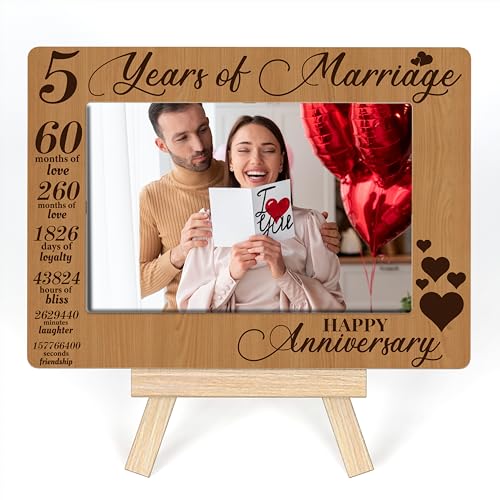 Bilderrahmen zum 5 Jahre zur Hochzeit, 5 Jahre Jahrestag, Geschenke für Sie und Ihn, Happy Anniversary Fotogeschenk für Ehefrau, Ehemann, Paar, Jubiläums-Bilderrahmen, Tisch-Bilderrahmen mit Staffelei Bilderrahmen zum 5 Jahre zur Hochzeit, 5 Jahre Jahrestag, Geschenke für Sie und Ihn, Happy Anniversary Fotogeschenk für Ehefrau, Ehemann, Paar, Jubiläums-Bilderrahmen, Tisch-Bilderrahmen mit Staffelei von Ycyfckdr