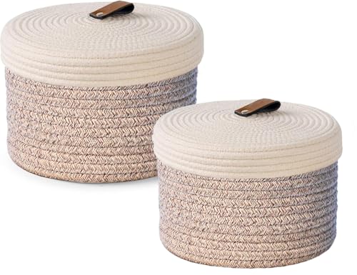 2 STÜCKE Kosmetik Aufbewahrungskorb mit Deckel Aufbewahrungsbox Natürliches Baumwollgarn Material Waschbarer Dekorativer Korb Lederetikett Griff Aufbewahrungskorb Set 2 STÜCKE Kosmetik Aufbewahrungskorb mit Deckel Aufbewahrungsbox Natürliches Baumwollgarn Material Waschbarer Dekorativer Korb Lederetikett Griff Aufbewahrungskorb Set von Yearonan