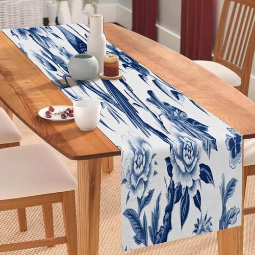 Lustiger Küchenchef-Tischläufer mit blauem Indigo-Muster und Vogel aus Baumwollleinen, Bauernhaus-Stil, Küchendekoration, Tischläufer für Küche, Esstisch, besondere Anlässe, Party-Dekoration Lustiger Küchenchef-Tischläufer mit blauem Indigo-Muster und Vogel aus Baumwollleinen, Bauernhaus-Stil, Küchendekoration, Tischläufer für Küche, Esstisch, besondere Anlässe, Party-Dekoration von Yelolyio