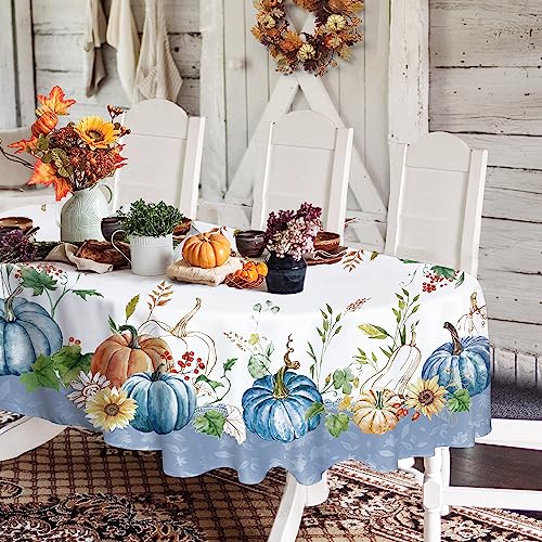 Ovale Herbst-Tischdecke, Erntedankfest, Herbsternte, blauer Kürbis, Sonnenblume, Ahornblatt, Tischdecke, Polyester, wasserdicht, knitterfrei, langlebig, Heimdekoration, 152.4x259.1 cm Ovale Herbst-Tischdecke, Erntedankfest, Herbsternte, blauer Kürbis, Sonnenblume, Ahornblatt, Tischdecke, Polyester, wasserdicht, knitterfrei, langlebig, Heimdekoration, 152.4x259.1 cm von Yighty