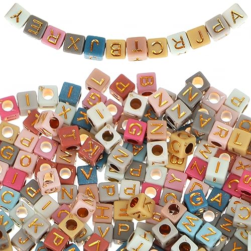 1000 Stück Buchstabenperlen zum Auffädeln Acryl Alphabet Perlen Mix A-Z Abstandshalter Lose Perlen Buchstaben Bunte Quadratische Perlen für die Schmuckherstellung DIY Halskette Armband Schlüsselbund von Yolev