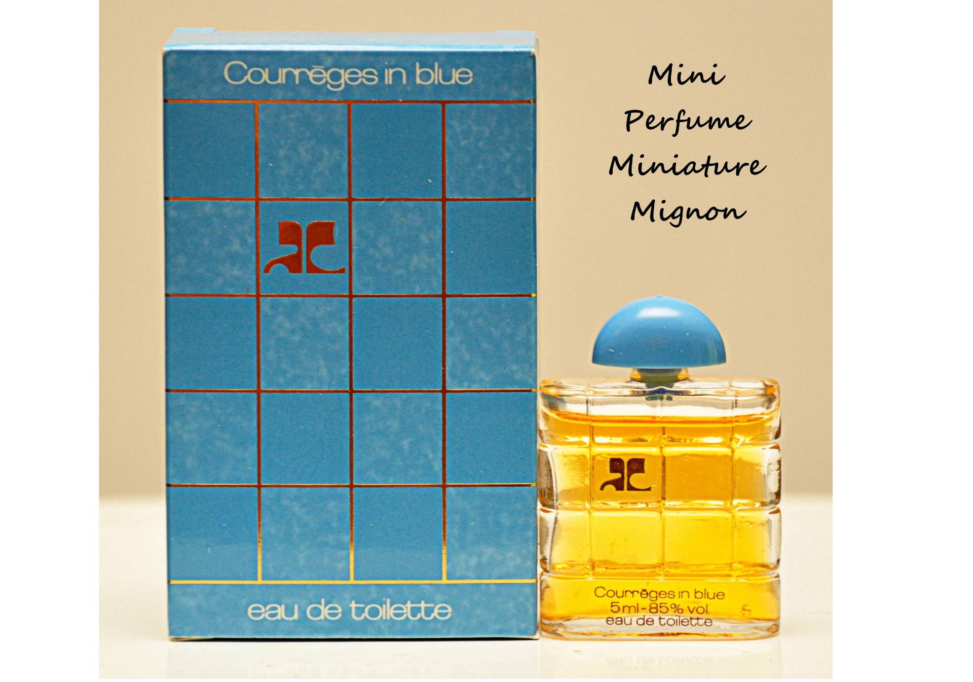 Courreges in Blue Eau De Toilette Edt 5Ml Miniature Splash Non Spray Damenparfüm Sehr Seltener Jahrgang 1983 von YourVintagePerfume