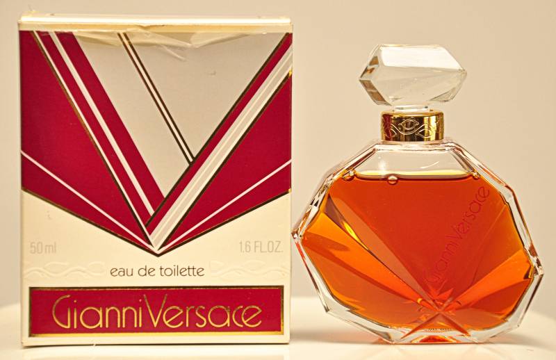 Gianni Versace Von Eau De Toilette Edt 50Ml Splash Non Spray Parfüm Frau Rarissimo Vintage 1981 von YourVintagePerfume