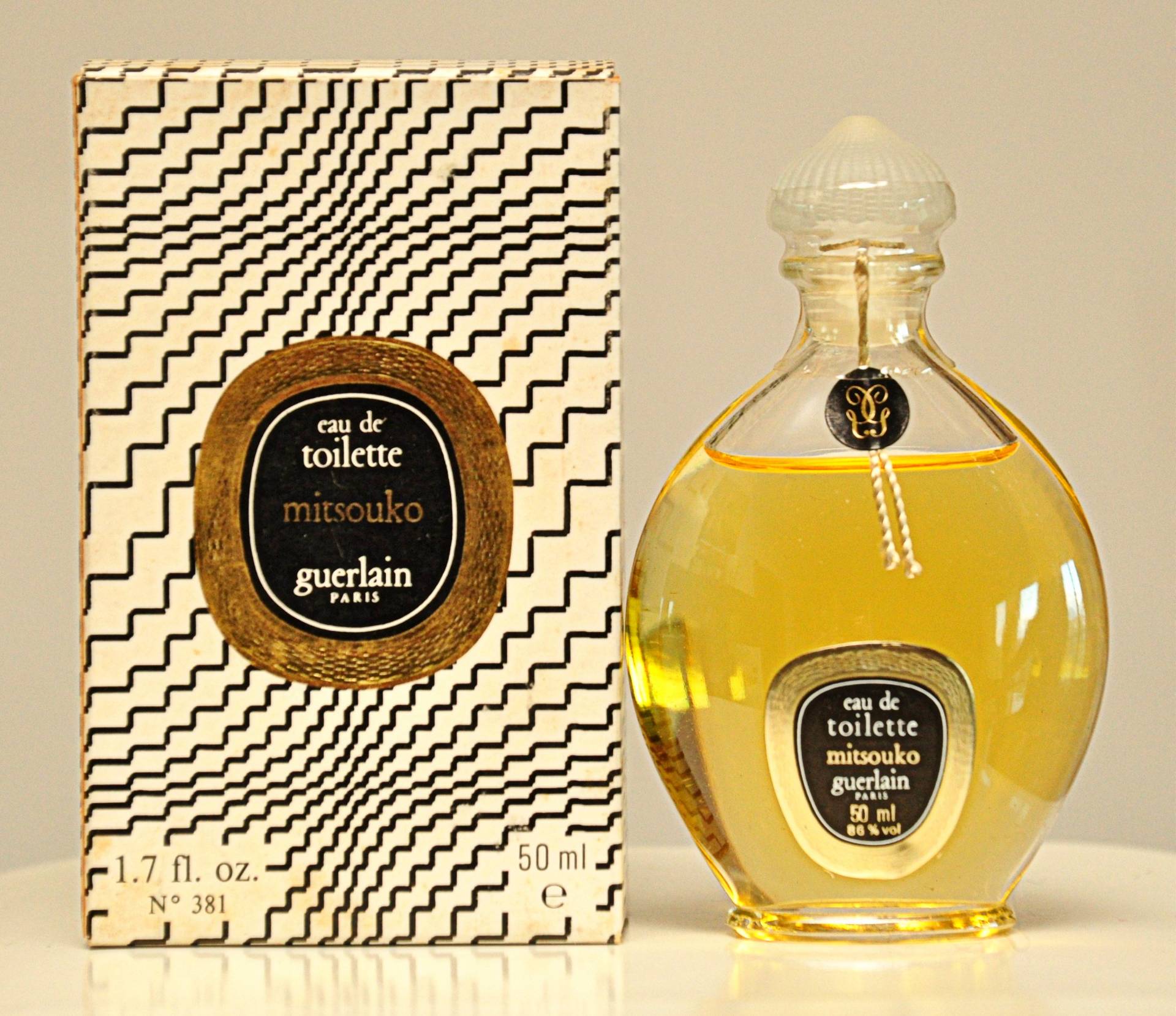 Guerlain Mitsouko Eau De Toilette Edt 50Ml Splash Non Spray Perfume Woman Rare Vintage Version 1982 von YourVintagePerfume