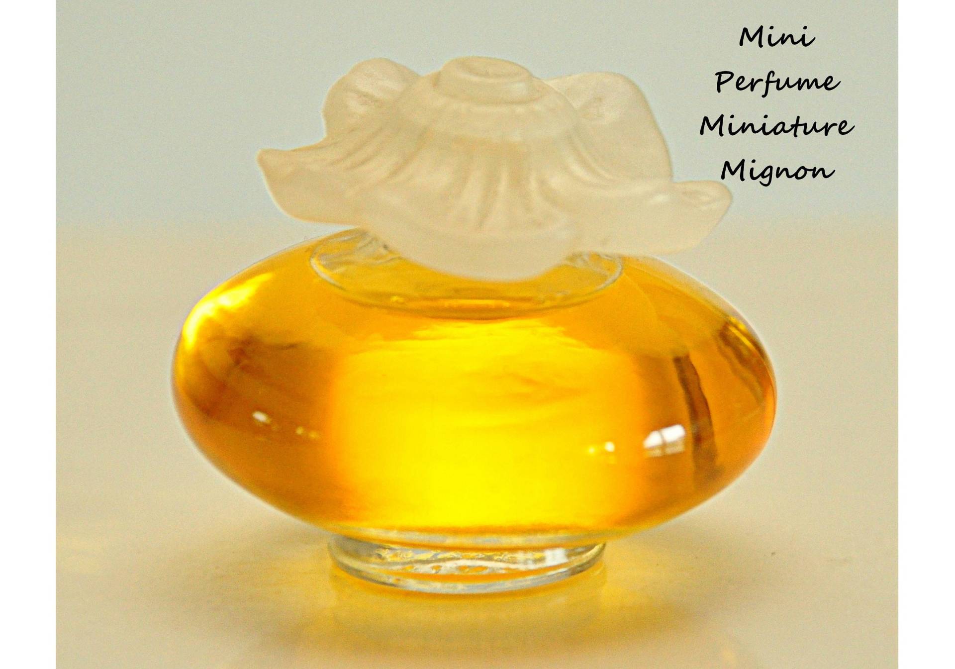 Nina Ricci Fleur De Fleurs Parfum Toilette Pdt 6Ml Miniatur Splash Non Spray Damenparfüm Seltener Vintage 1982 Nina Ricci Fleur De Fleurs Parfum Toilette Pdt 6Ml Miniatur Splash Non Spray Damenparfüm Seltener Vintage 1982 von YourVintagePerfume