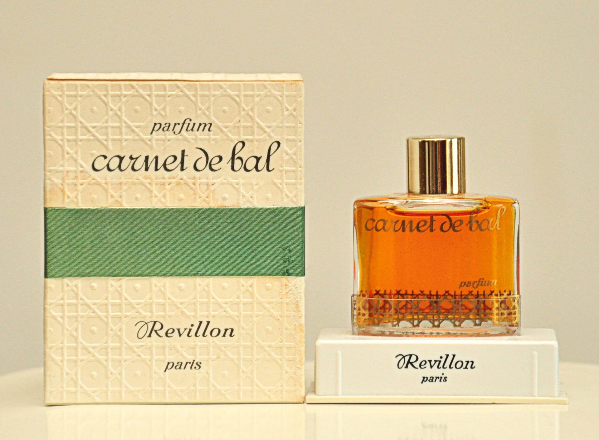 Revillon Carnet De Bal Extrait Parfum 15Ml Splash Non Spray Pure Perfume Woman Very Rare Vintage 1937 Version 60Er von YourVintagePerfume