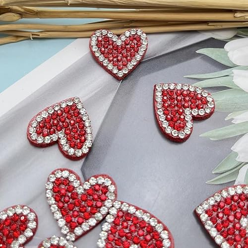 Yulakes 40Pcs Red Pink Herz Strass Eisen auf Patches Herz AppliquesIron Iron On Glitter Bling Strass Appliques Patches für Kleidung Schuhe Taschen Hüte Reparatur Dekoration und DIY Zubehör von Yulakes