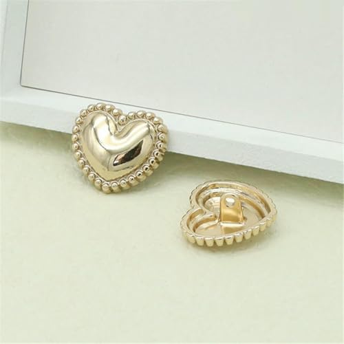 10 Stück/Lose einfache Metallknöpfe im Retro-Stil in Herzform zum Nähen von Pullovern, Hemden, Gold und Silber, dekorativer Knopf, 10 Stück Gold, 15 mm 10 Stück/Lose einfache Metallknöpfe im Retro-Stil in Herzform zum Nähen von Pullovern, Hemden, Gold und Silber, dekorativer Knopf, 10 Stück Gold, 15 mm von ZEYRU