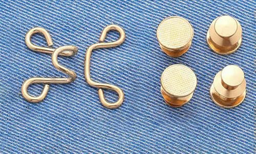 4er-Set Nägel – Metall-Jeans-Knopf-Druckknöpfe, abnehmbare Hosenclips, Knöpfe, Stecknadeln, DIY-Taillenspanner, Kleidungsschnallen, Nähwerkzeuge – Groß, Gold (32 mm) – 2er-Set von ZEYRU