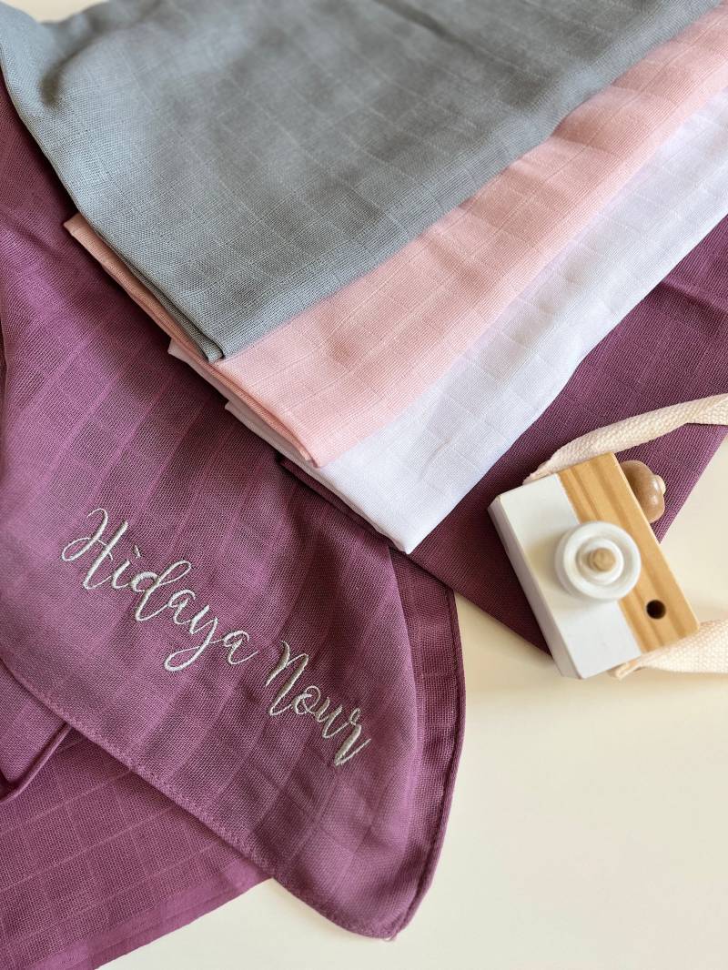 Mulltuch Mit Name, Leichte Sommerdecke, Schnuffeltuch, Kuscheltuch von ZTstickerei