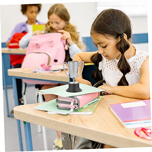 ZUNOXAZ 8 Stück Teiliges Mini Trophäen Spielauszeichnungen Kunststoff Pokale mit Glatter Oberfläche Leichte Stabile Sportparty Dekoration und Belohnungsspielzeug für Wiederverwendbar ZUNOXAZ 8 Stück Teiliges Mini Trophäen Spielauszeichnungen Kunststoff Pokale mit Glatter Oberfläche Leichte Stabile Sportparty Dekoration und Belohnungsspielzeug für Wiederverwendbar von ZUNOXAZ