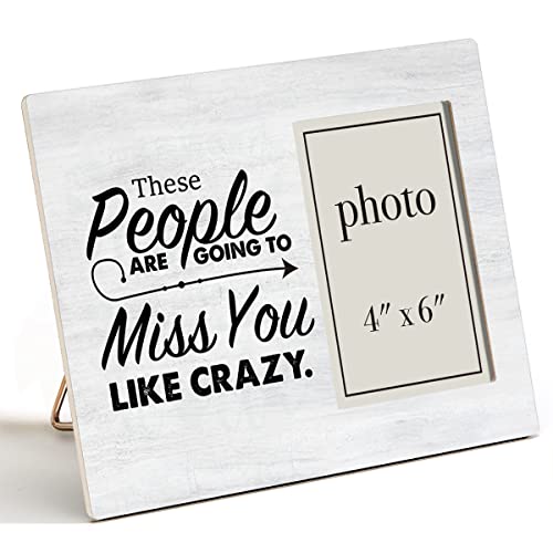 Zauly Holz-Bilderrahmen mit Aufschrift "These People Are Going To Miss You", Holz-Bilderrahmen, Geschenkidee für den Ruhestand, Weggehen, Tisch- und Wandmontage, 10 x 15 cm Foto von Zauly