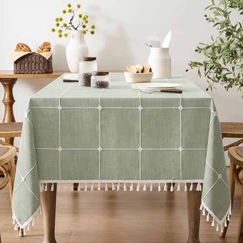ZeeMart Boho-Tischdecke mit Quasten, Salbeigrün, 152,4 x 213,4 cm, schweres Leinen, kariert, bestickt, Bauernhaus-Tischdecke, wasserabweisend, rechteckig, Grün von ZeeMart