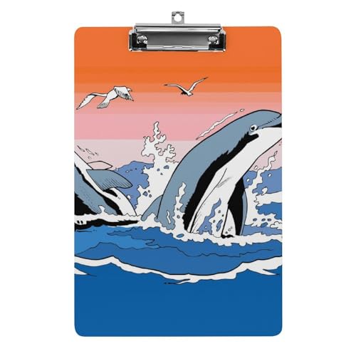 Zwei Delfine spielen im Meer bei Sonnenuntergang, lustiges Klemmbrett mit starkem Metallclip, A4, Acryl-Klemmbrett mit Loch zum Aufhängen von Zltegako