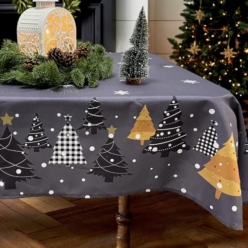Zmorfiya Weihnachten Tischdecke, Dunkelgrau Abwaschbar Tischdecke 130x220cm, Wasserabweisend Tischtuch mit Schneeflocke Tannenbaum Feuerwerk, Rechteckig Tischwäsche Deko für Winter Party Zmorfiya Weihnachten Tischdecke, Dunkelgrau Abwaschbar Tischdecke 130x220cm, Wasserabweisend Tischtuch mit Schneeflocke Tannenbaum Feuerwerk, Rechteckig Tischwäsche Deko für Winter Party von Zmorfiya