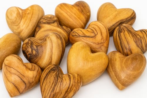 ZULUF Set mit 10 Olivenholz-Herzen, handgeschnitzt, für Hochzeiten, Partys, Valentinstag, Schüsselfüller, rustikale Heimdekoration, handgefertigt in Bethlehem, mit Zertifikat ZULUF Set mit 10 Olivenholz-Herzen, handgeschnitzt, für Hochzeiten, Partys, Valentinstag, Schüsselfüller, rustikale Heimdekoration, handgefertigt in Bethlehem, mit Zertifikat von Zuluf