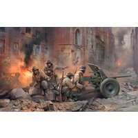 WWII Dt. PAK 36 mit Mannschaft WWII Dt. PAK 36 mit Mannschaft von Zvezda