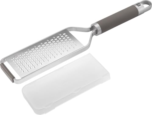 ZWILLING Pro Reibe, Fein, Länge: 34 cm, Rostfreier Edelstahl, Rutschfester und ergonomischer Griff, Grau ZWILLING Pro Reibe, Fein, Länge: 34 cm, Rostfreier Edelstahl, Rutschfester und ergonomischer Griff, Grau von ZWILLING