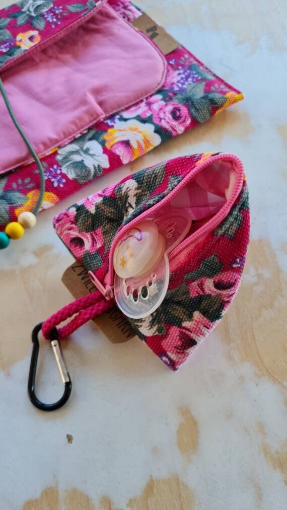 Nuckeltasche, , Rosenliebe, , , Schnullertasche, Nuckel, Baby, Anhänger Nuckeltasche, , Rosenliebe, , , Schnullertasche, Nuckel, Baby, Anhänger von Zwillingsgarn