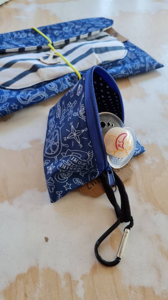 Nuckeltasche, , Seemann, , , Anker, Meer, Boot, Schnuller, Schnullertasche, Anhänger, Baby Nuckeltasche, , Seemann, , , Anker, Meer, Boot, Schnuller, Schnullertasche, Anhänger, Baby von Zwillingsgarn