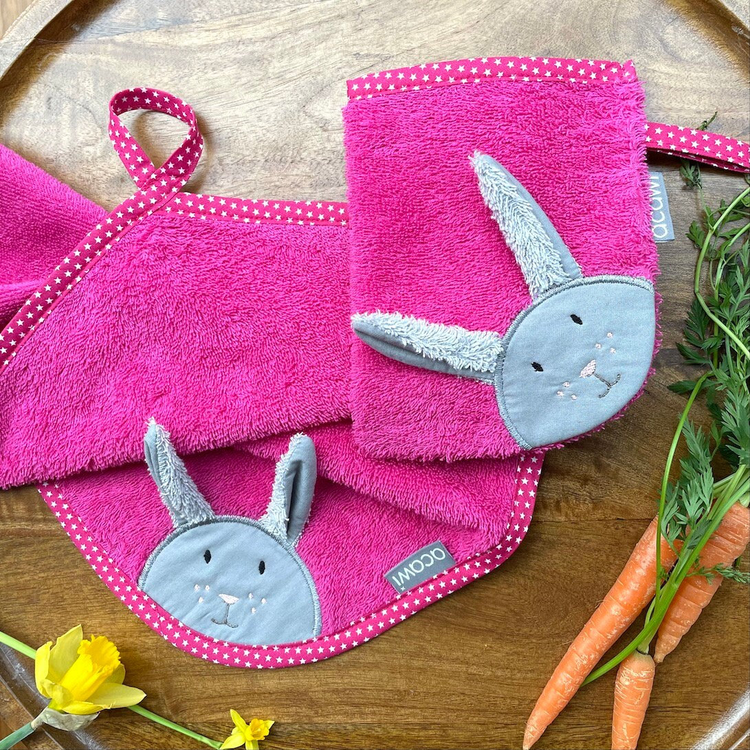 Hase Sethandtuch + Waschhandschuh Personalisierbar/Pink Hase Sethandtuch + Waschhandschuh Personalisierbar/Pink von acawi