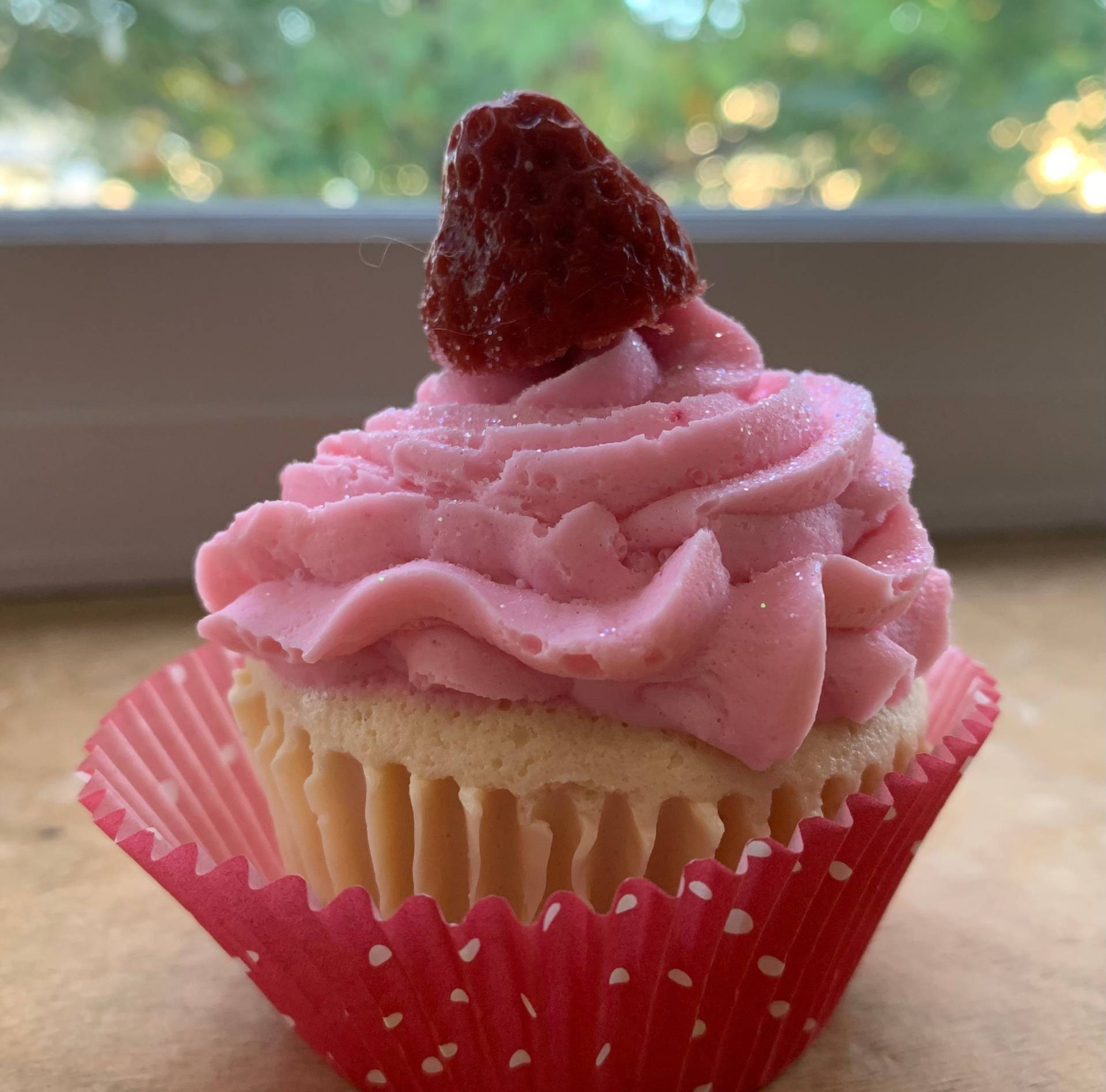 Himbeertraum Cupcake Seife - Food Prop Bäckerei Dessert Neuheit Gastgeschenk Geschenk Für Sie Mutter Muttertag von ajsweetsoap
