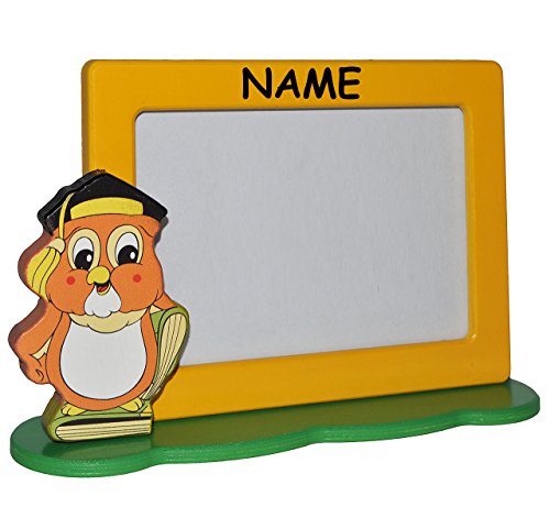 3-D Fotorahmen/Bilderrahmen aus Holz incl. Namen - Eule mit Buch - für 1 Bild - 10 x 15 cm - zum Hinstellen - Tischaufsteller - Deko für Kinder + Erwach.. 3-D Fotorahmen/Bilderrahmen aus Holz incl. Namen - Eule mit Buch - für 1 Bild - 10 x 15 cm - zum Hinstellen - Tischaufsteller - Deko für Kinder + Erwach.. von alles-meine.de GmbH