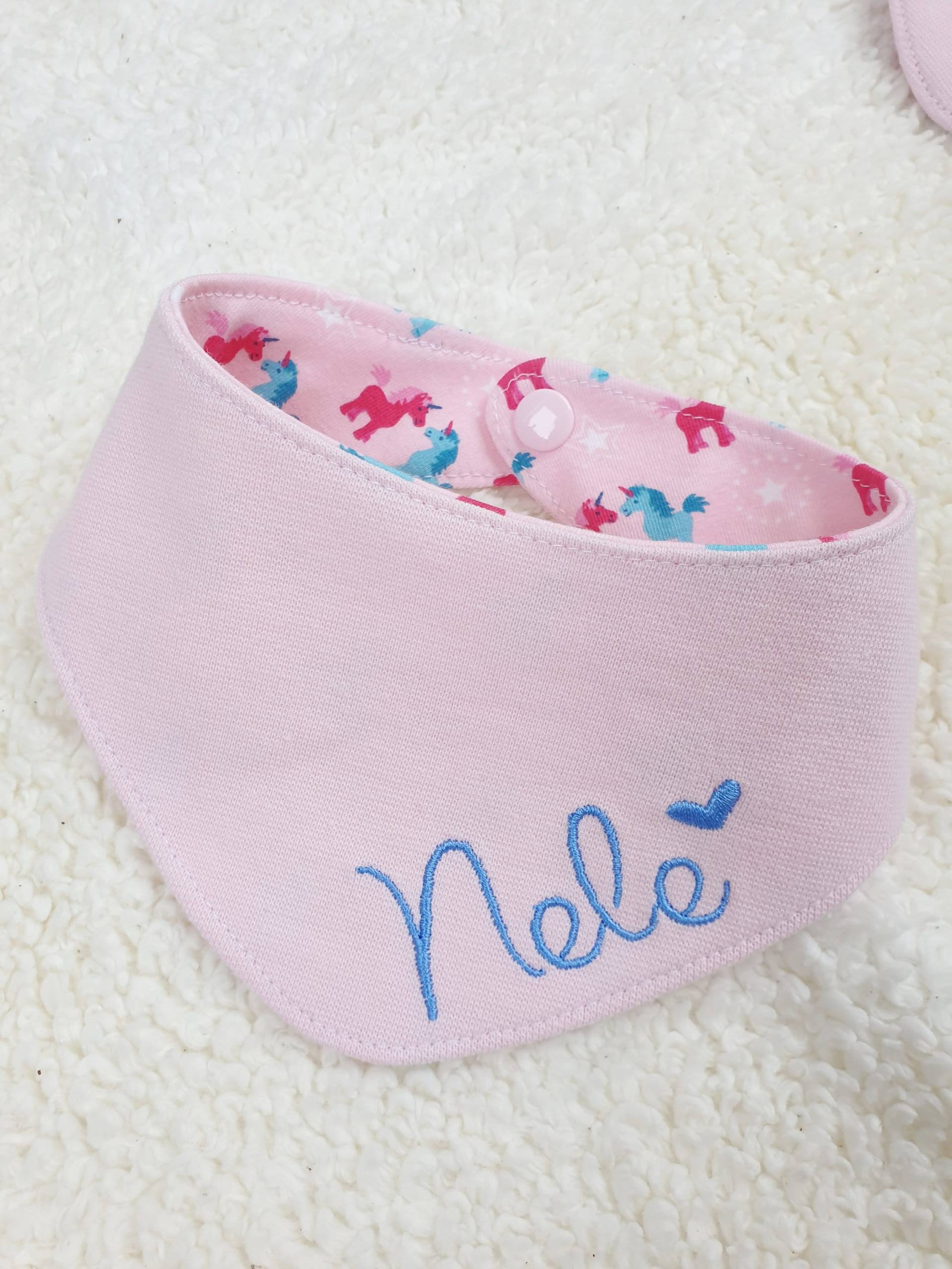 100% Bio Baumwolle Kinder Baby Halstuch/Bestickt Mit Namen Dreieckstuch Sabbertuch Spucktuch Lätzchen 100% Bio Baumwolle Kinder Baby Halstuch/Bestickt Mit Namen Dreieckstuch Sabbertuch Spucktuch Lätzchen von ameliesweltstickt