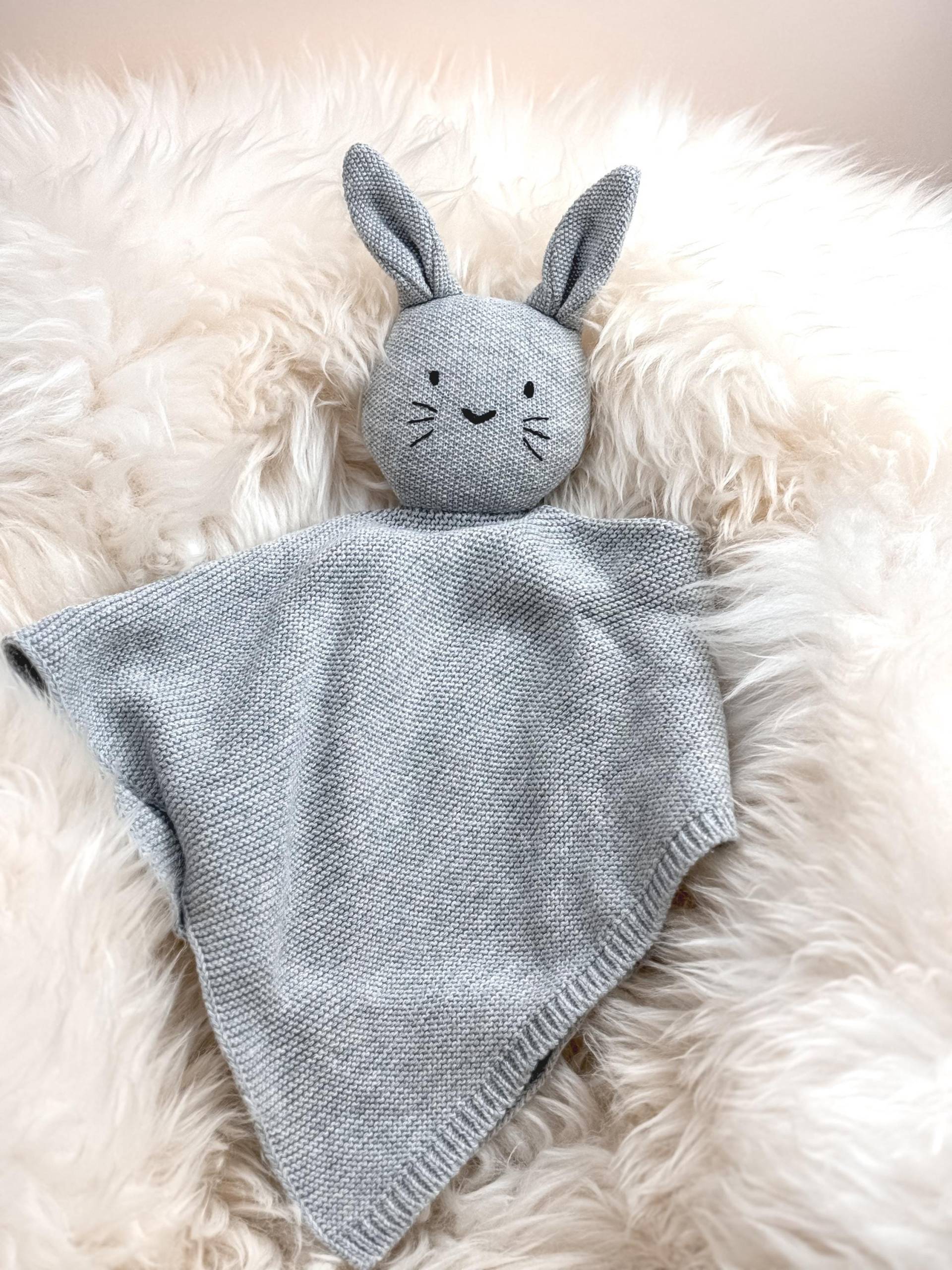 Schnuffelhase Baby Personalisiert - Kuschelhase Mit Namen Schmusetuch Hase Geschenk Zur Geburt Strickhase Schnuffelhase Baby Personalisiert - Kuschelhase Mit Namen Schmusetuch Hase Geschenk Zur Geburt Strickhase von bergkindl