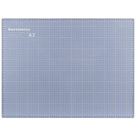 buttinette Profi-Schneidematte, 60 x 45 cm, blau/grau buttinette Profi-Schneidematte, 60 x 45 cm, blau/grau von buttinette