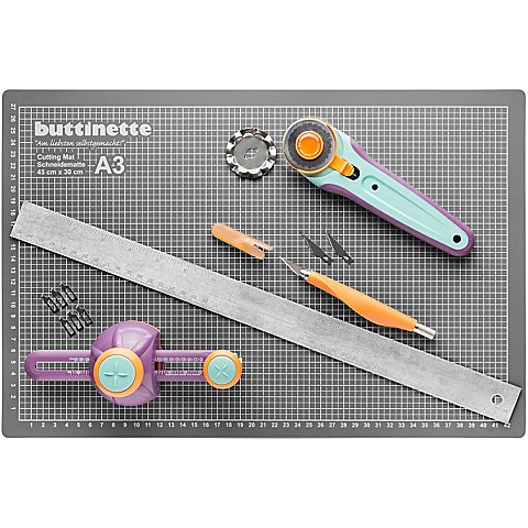 buttinette Schneide-Set "magnetisch" mit Schneidematte, 45 x 30 cm buttinette Schneide-Set "magnetisch" mit Schneidematte, 45 x 30 cm von buttinette
