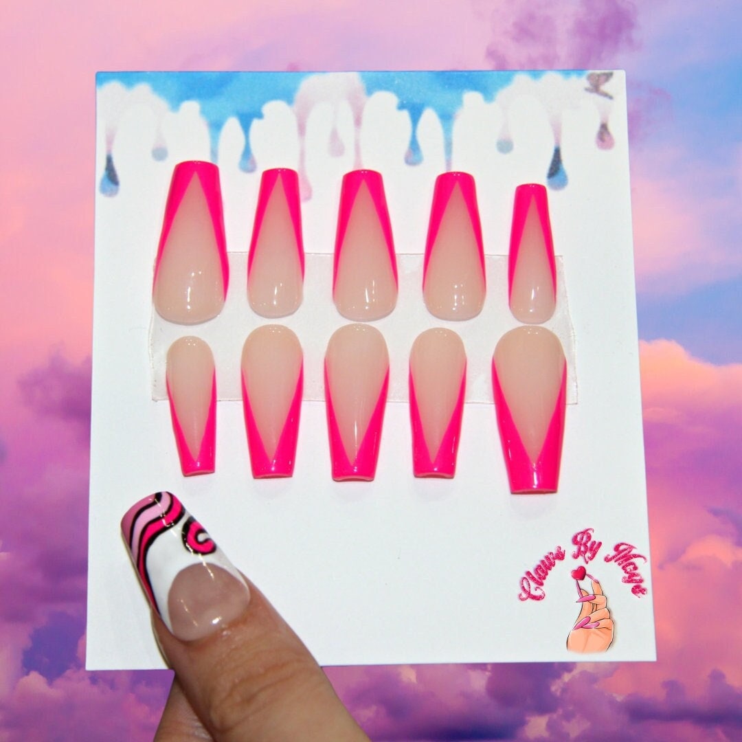 Pink Valentines Day Press On Nails Clawsbymags von clawsbymags