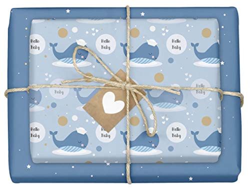 Geschenkpapier zur Geburt für Baby Jungen: 4x Einzelbögen (doppelseitig) + 4x Geschenkanhänger (It's a boy, blau, Wal) von dabelino