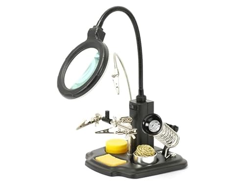 DAYTOOLS Helfende Hand LS-10Y "Lötzentrum" | LED-Lupenleuchte mit Ø 85 mm | Lötzinn-Abroller | Mit 3 Greifzangen | Batteriebetrieben | Inkl. Schwamm, Abstreifer und Lötfett | Lötkolbenhalter DAYTOOLS Helfende Hand LS-10Y "Lötzentrum" | LED-Lupenleuchte mit Ø 85 mm | Lötzinn-Abroller | Mit 3 Greifzangen | Batteriebetrieben | Inkl. Schwamm, Abstreifer und Lötfett | Lötkolbenhalter von daytools
