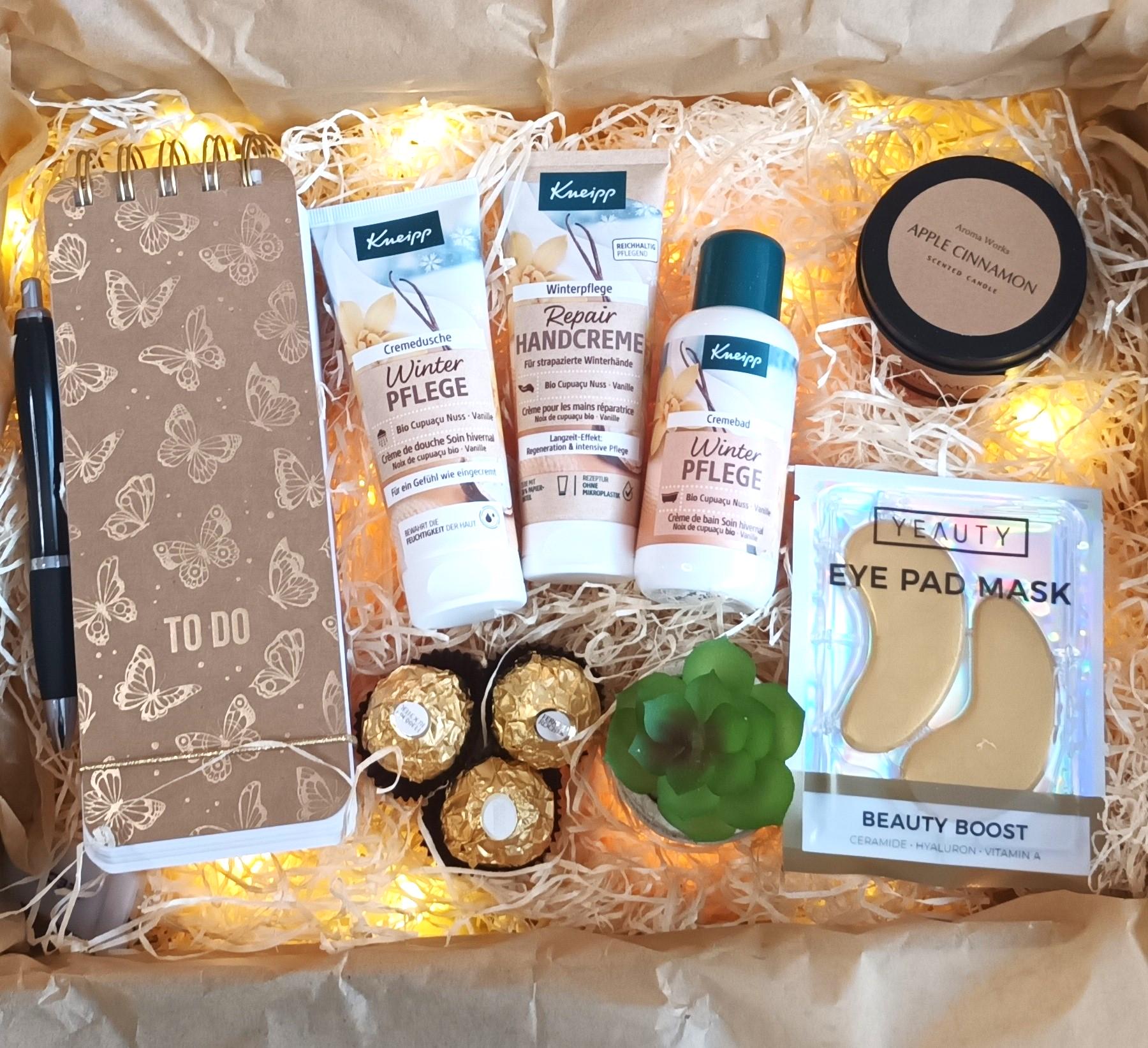Gefüllte Geschenkbox - Golden Moments | Inkl. Personalisierbarer Grußkarte Gefüllte Geschenkbox - Golden Moments | Inkl. Personalisierbarer Grußkarte von deinelieblingsbox