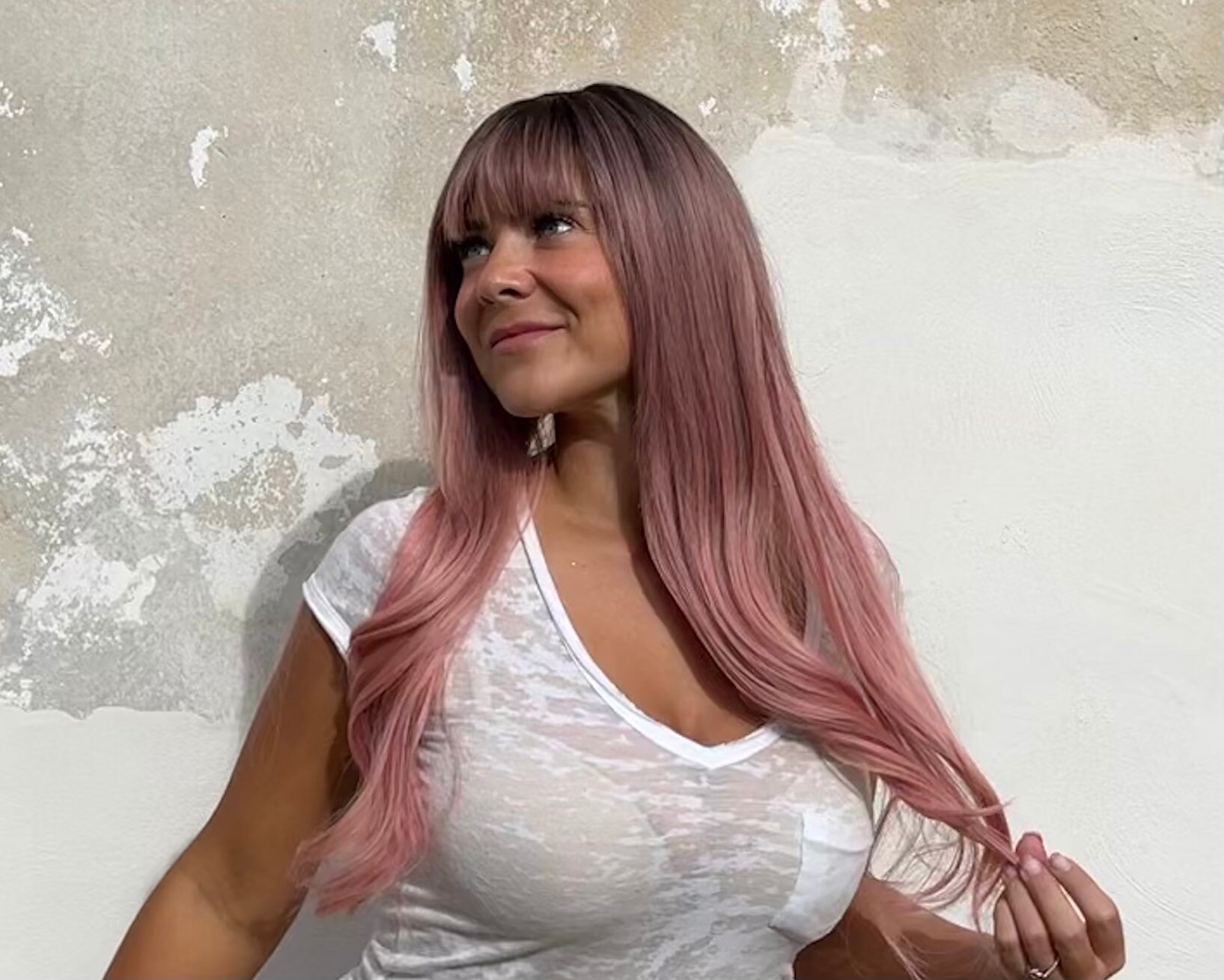 Rosa Perücke Ombre Mit Dunklen Wurzeln Verblassen Nach Staubig Rosa Natürliche Haarspitze Perücke, Erschwingliche Perücken, Qualität Cosplay von diamondmansionwigs