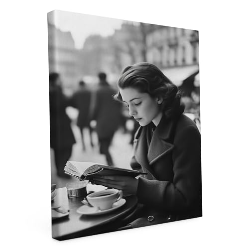 druck.de Leinwand Bild Keilrahmen XXL, Anke im Schanigarten, 60x90 cm Schwarzweiss Fotografie Wohnzimmer Wanddeko Decor Deko Zimmer Wandbilder Aesthetic Room Modern Fotogeschenke - Schwarz und weiß von druck.de