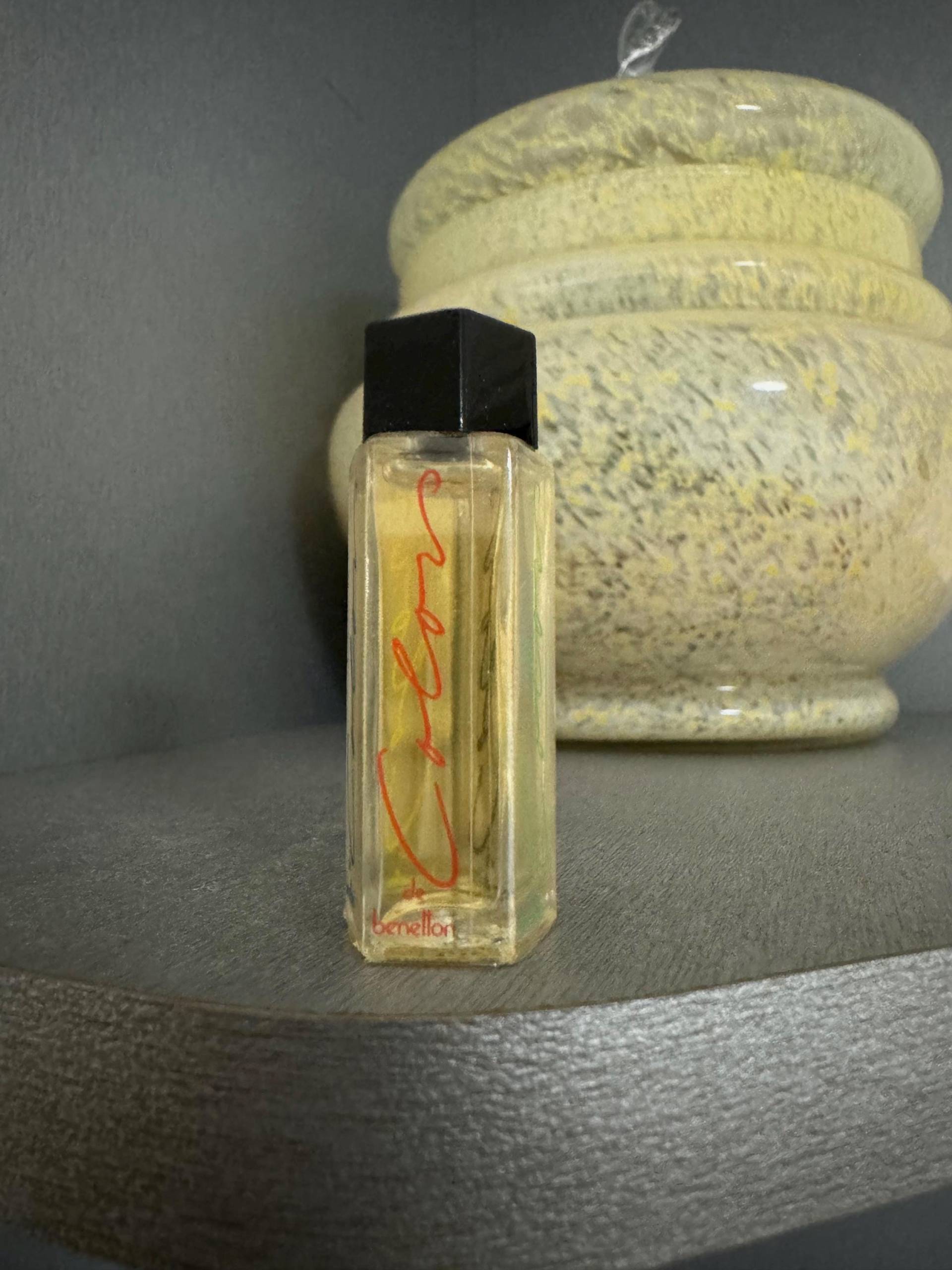 Benetton Damenfarben 5 Ml. Eau De Toilette Splash Flakon Und Box Miniatur Sind Nicht Im Lieferumfang Enthalten Benetton Damenfarben 5 Ml. Eau De Toilette Splash Flakon Und Box Miniatur Sind Nicht Im Lieferumfang Enthalten von elensfragrance