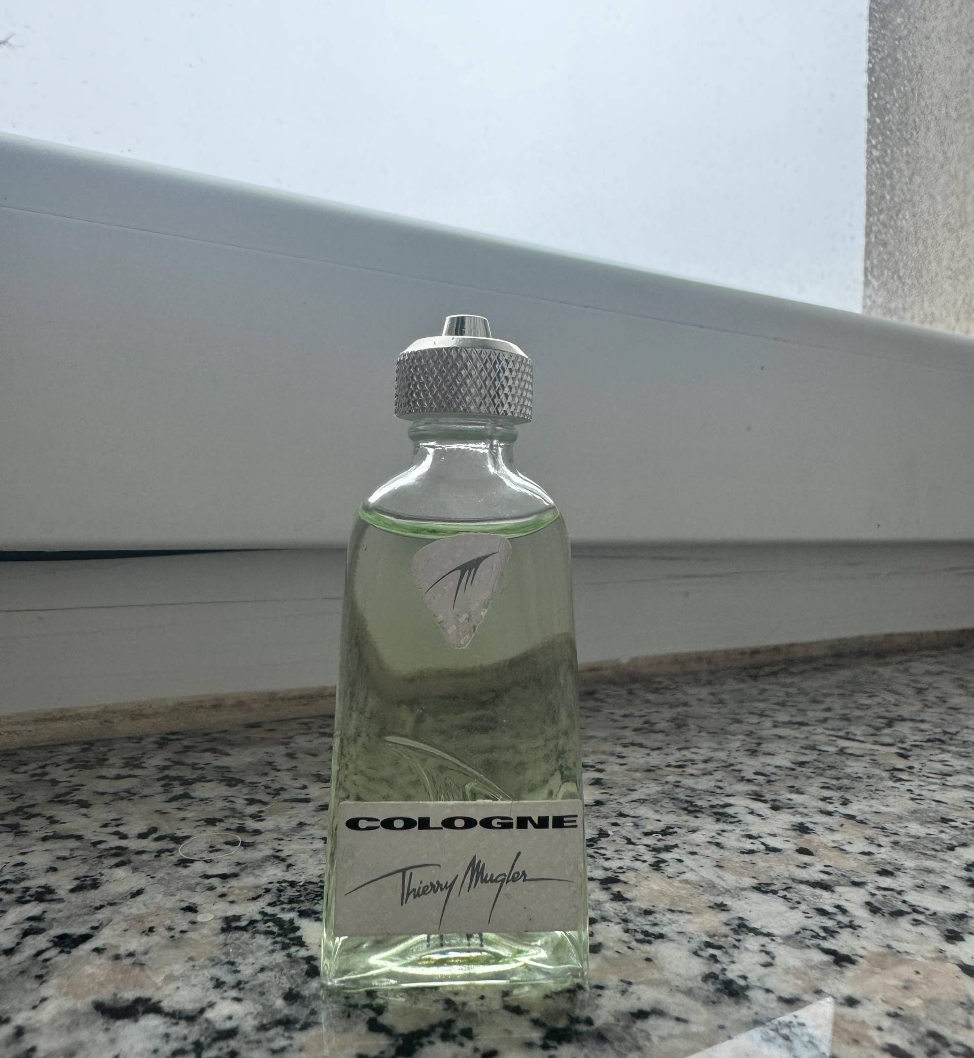 Thierry Mugler „Cologne" Miniatur-Parfum. Sommerzeit. 10Ml, Spritzer Thierry Mugler „Cologne" Miniatur-Parfum. Sommerzeit. 10Ml, Spritzer von elensfragrance