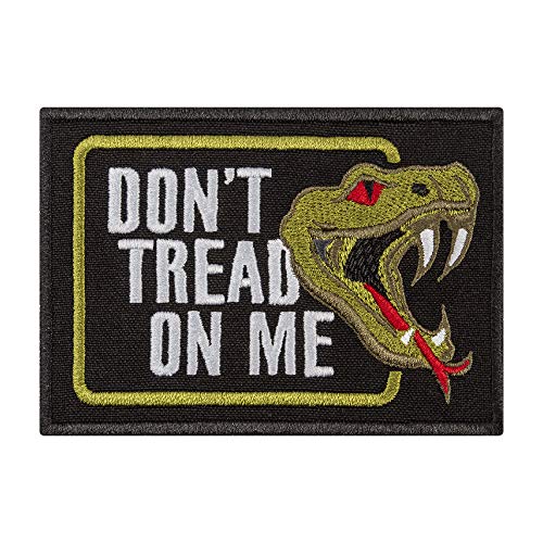 Aufnäher mit Aufschrift "Don't Tread on Me", bestickt, lustige Zitate, zum Aufbügeln, Größe: 10,2 x 7,4 cm Aufnäher mit Aufschrift "Don't Tread on Me", bestickt, lustige Zitate, zum Aufbügeln, Größe: 10,2 x 7,4 cm von embroverse