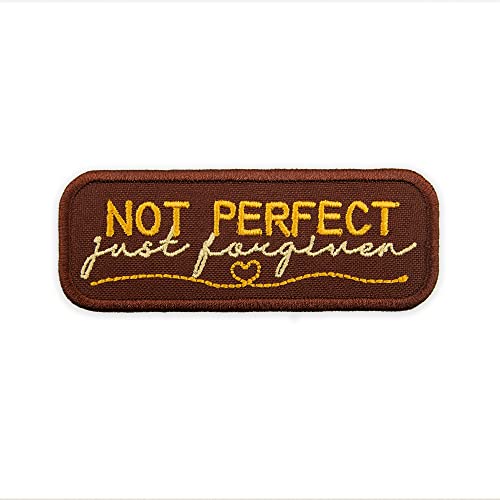 EMBROVERSE Aufnäher "Not Perfect Just Forgiven – Inspirierende Zitate – Gestickter Slogan zum Aufbügeln – Größe 8,9 x 3,3 cm von embroverse