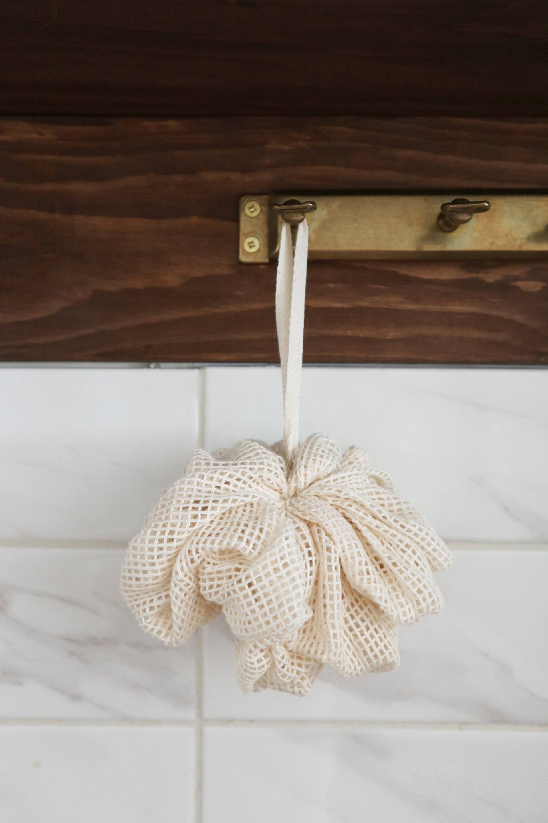 Bio Baumwolle Shower Pouf, Geringer Abfall, Luffa, Badeschwamm, Nachhaltige Bade-Routine, Peeling-Tuch Bio Baumwolle Shower Pouf, Geringer Abfall, Luffa, Badeschwamm, Nachhaltige Bade-Routine, Peeling-Tuch von freoncollective