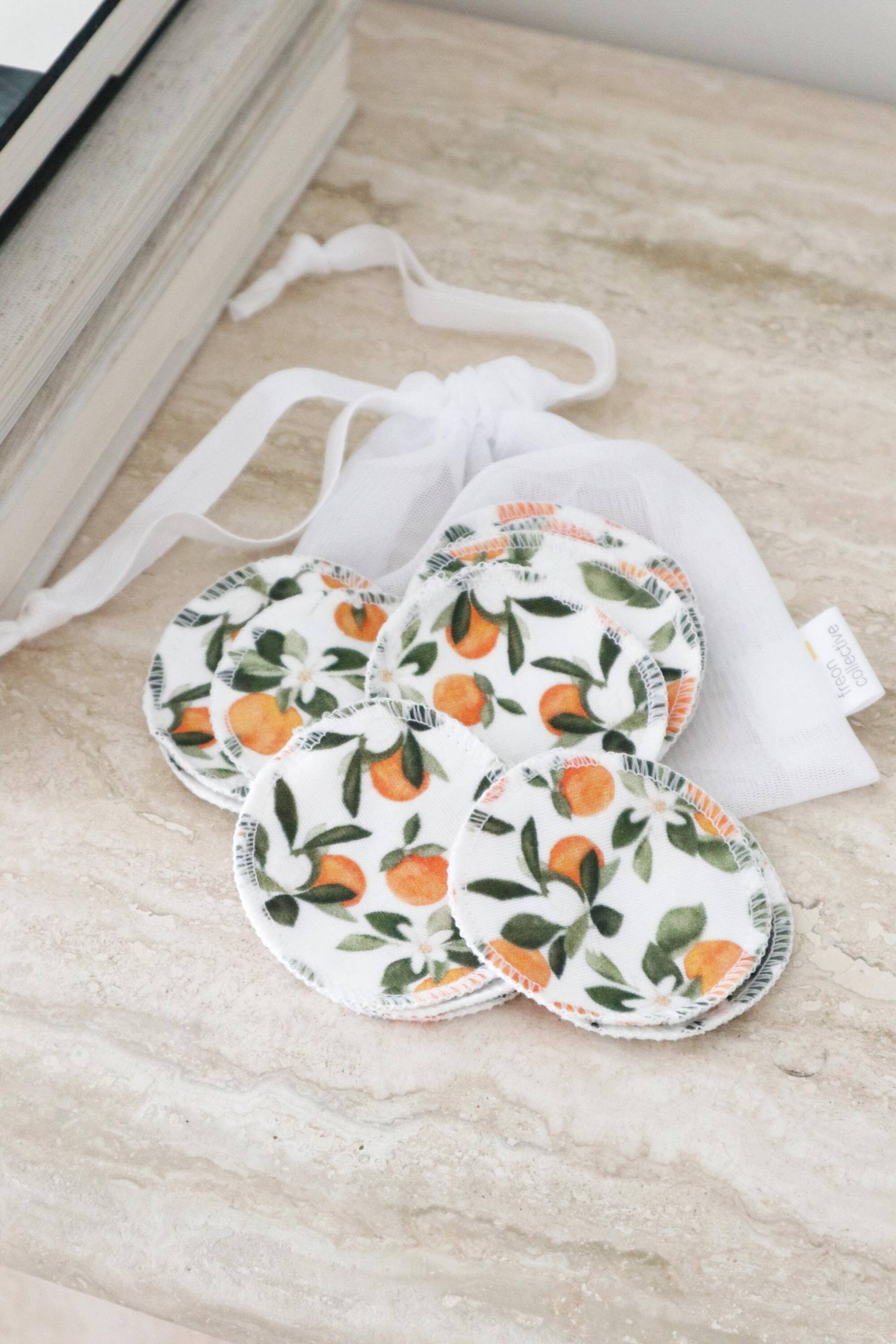 Wiederverwendbare Baumwollpads - Clementine, 100% Bio-Baumwolle, Make-Up-Entferner, Gesichtsrunden, Tonerpads, 15Er-Set, Waschbarer Netzbeutel von freoncollective