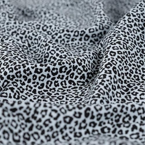 Baumwolljersey bedruckt Leopard - Jerseystoff Meterware Leo, BW Jersey Leomuster Tierprint *Ab 50cm, Farbe: 002 hellblau Baumwolljersey bedruckt Leopard - Jerseystoff Meterware Leo, BW Jersey Leomuster Tierprint *Ab 50cm, Farbe: 002 hellblau von generisch