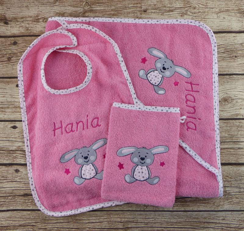 Kapuzenhandtuch Mit Namen Hase Bubblegum Set Xl von geschenkelibelle