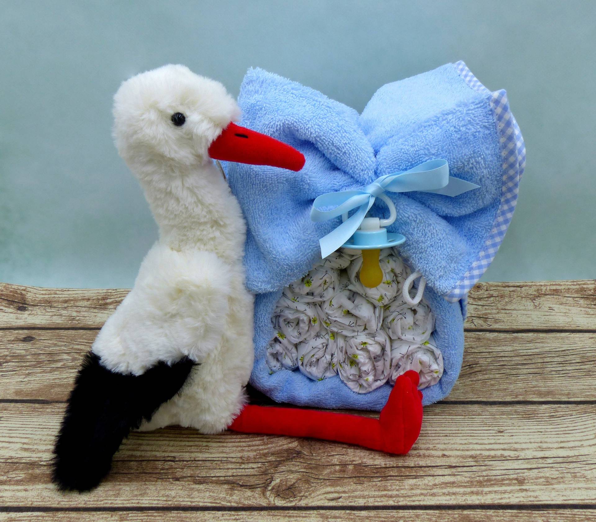 Windeltorte Storch Mit Windelbündel Hellblau Windeltorte Storch Mit Windelbündel Hellblau von geschenkelibelle