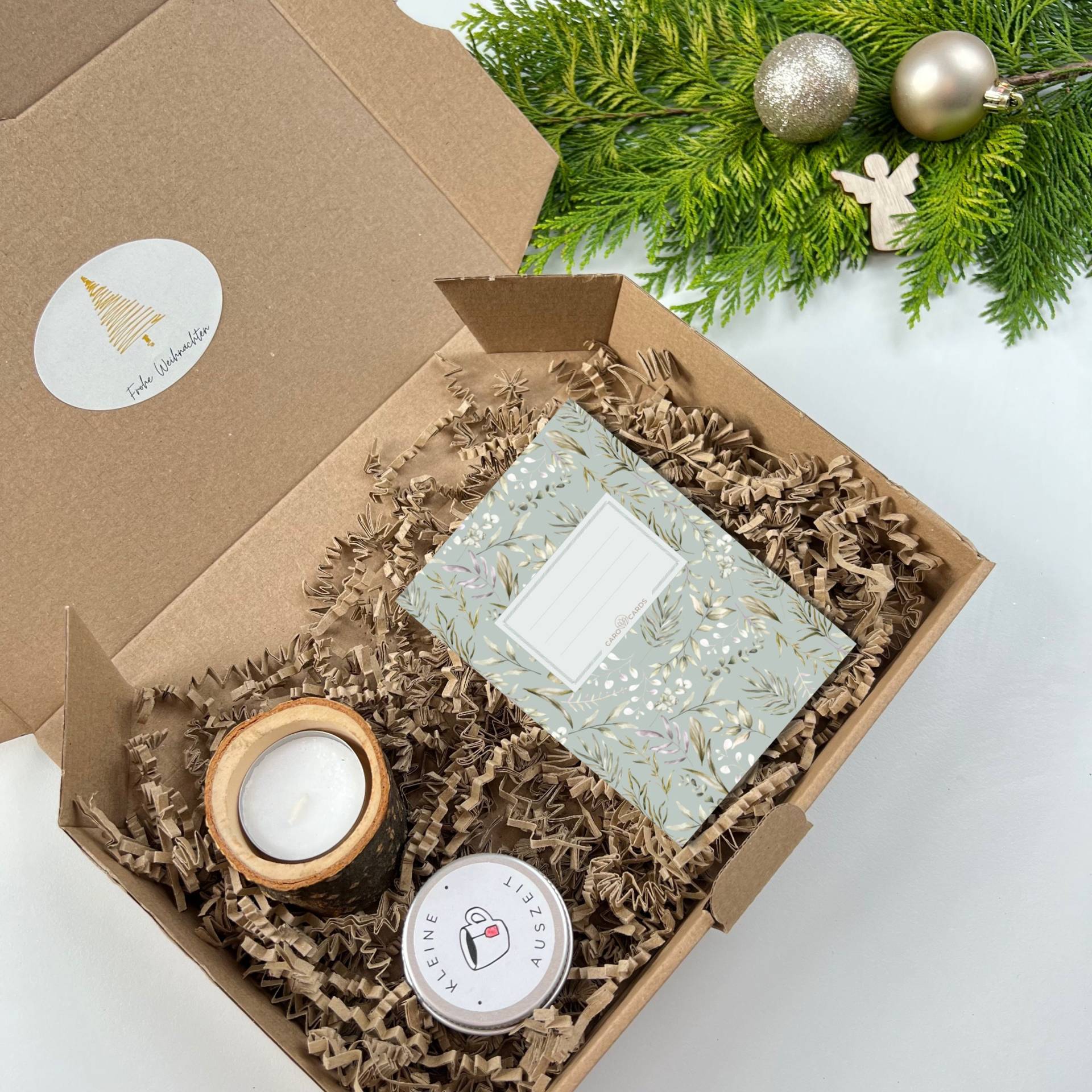 Geschenkbox 07 | Notizheft Kerzenhalter Aus Holz Tee in Der Metalldose Geschenk Weihnachten Geschenkbox 07 | Notizheft Kerzenhalter Aus Holz Tee in Der Metalldose Geschenk Weihnachten von geschichtenkarten
