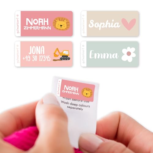 Gutmarkiert – Personalisierte Namensaufkleber für Kinder Kleidung – Langlebige Namensetiketten für Kinder – Personalisierbare Textilaufkleber – einfach anzubringen – 40 Stück 26x12mm – Beach von gutmarkiert